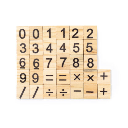 Juego de Matemáticas de Madera con Bolsita Personalizable - Imagen 3